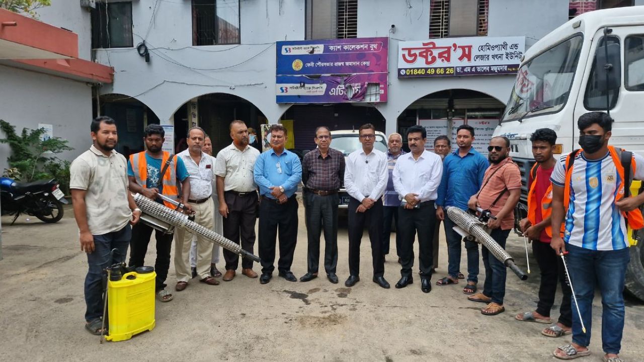 ফেনীতে ডেঙ্গু প্রতিরোধে মাসব্যাপী বিশেষ মশক নিধন অভিযান শুরু