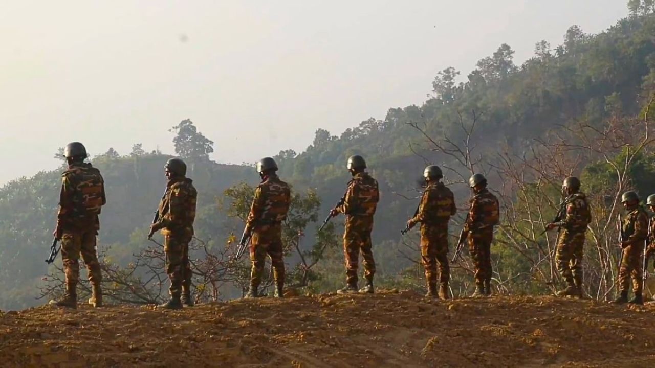 বান্দরবানে কেএনএ ও ইউপিডিএফের আস্তানায় সেনাবাহিনীর অভিযান