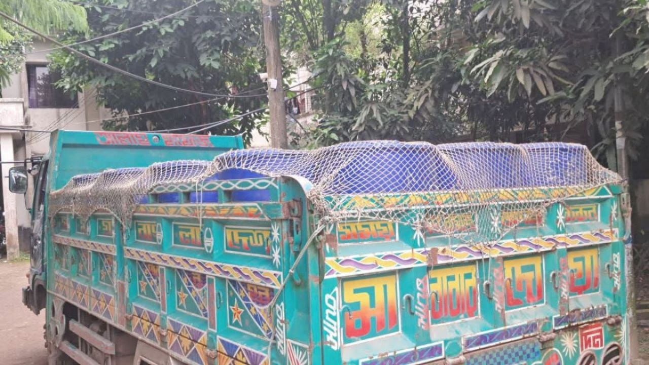 সোনাগাজীতে মাছবোঝাই পিকআপ ছিনতাই, পুলিশের অভিযানে উদ্ধার