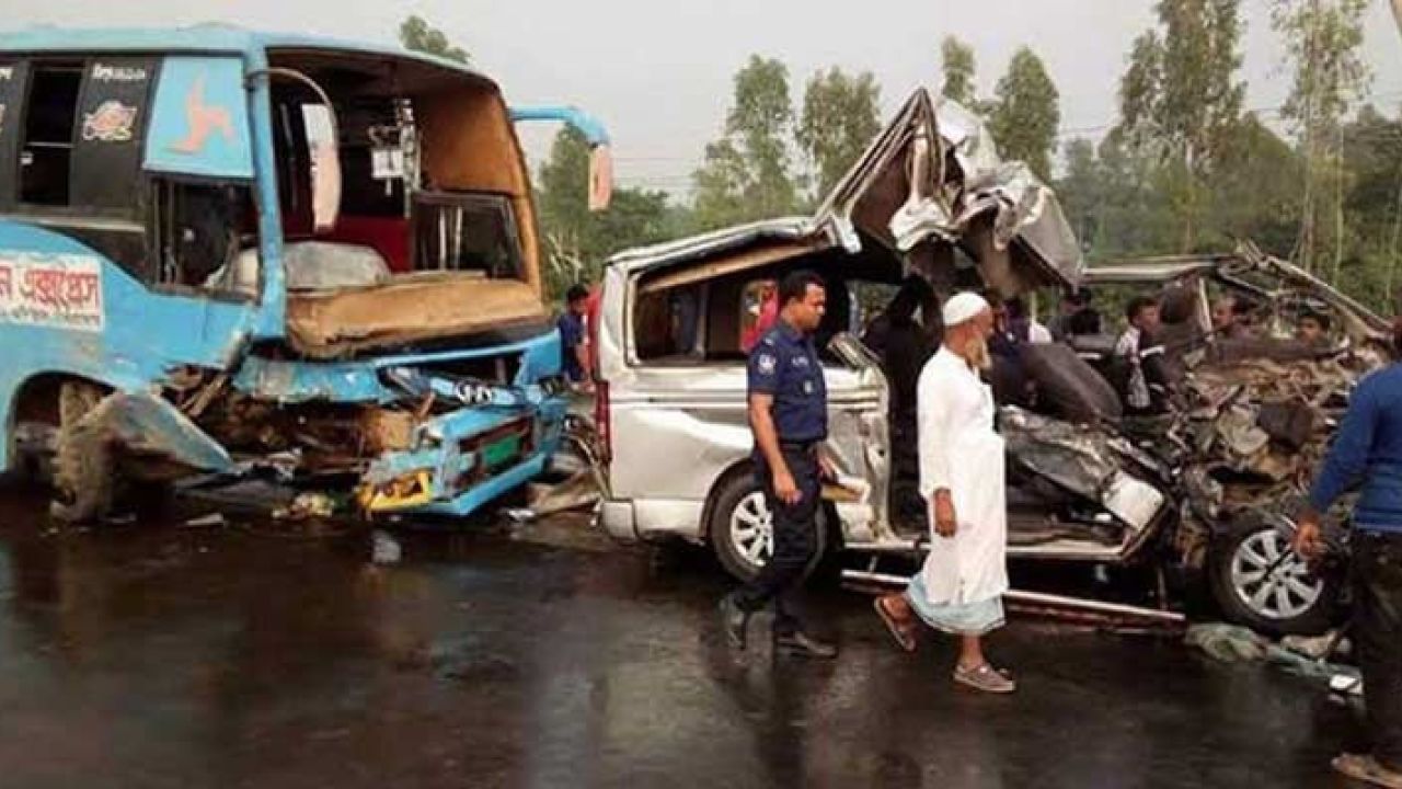 জুনে সড়ক দুর্ঘটনায় নিহত ৪৩৮ জন