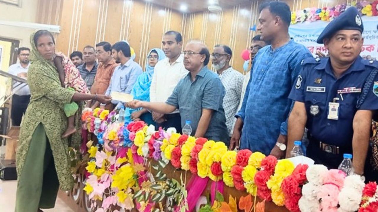 রাণীনগরে একই মঞ্চে সাত কর্মসূচি