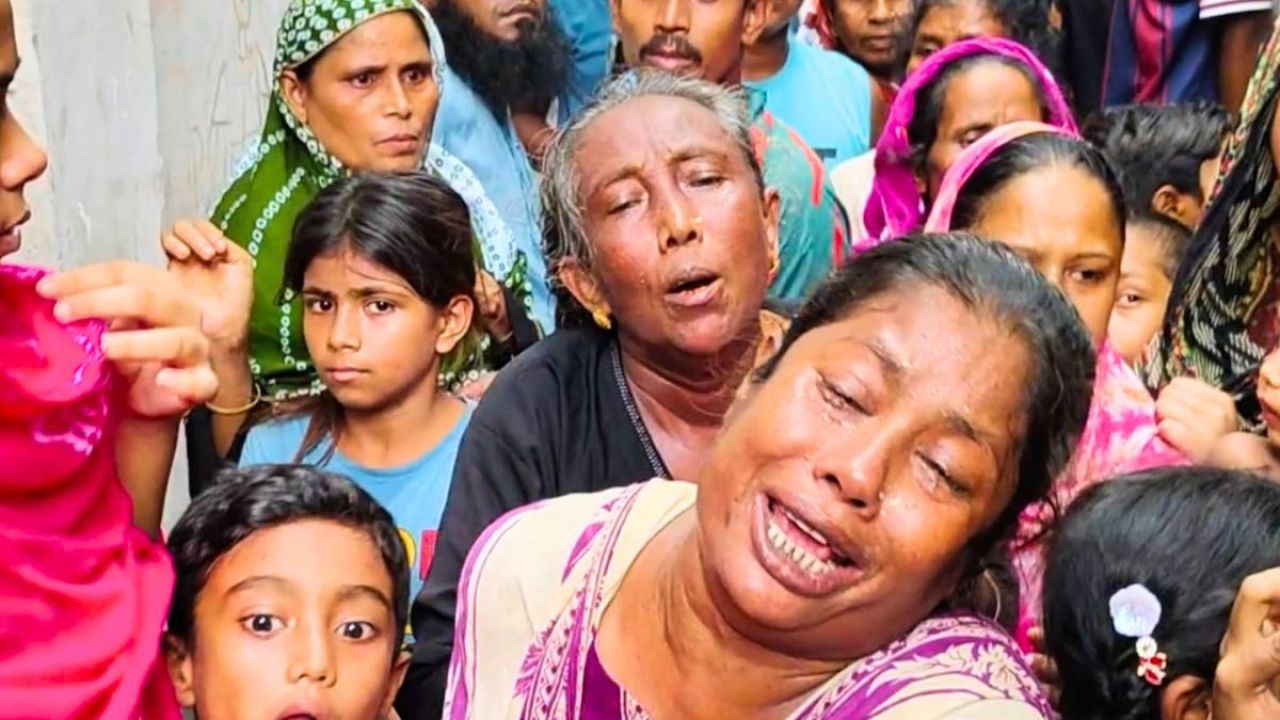 ময়মনসিংহে ঘরে ঢুকে যুবককে গলা কেটে হত্যা