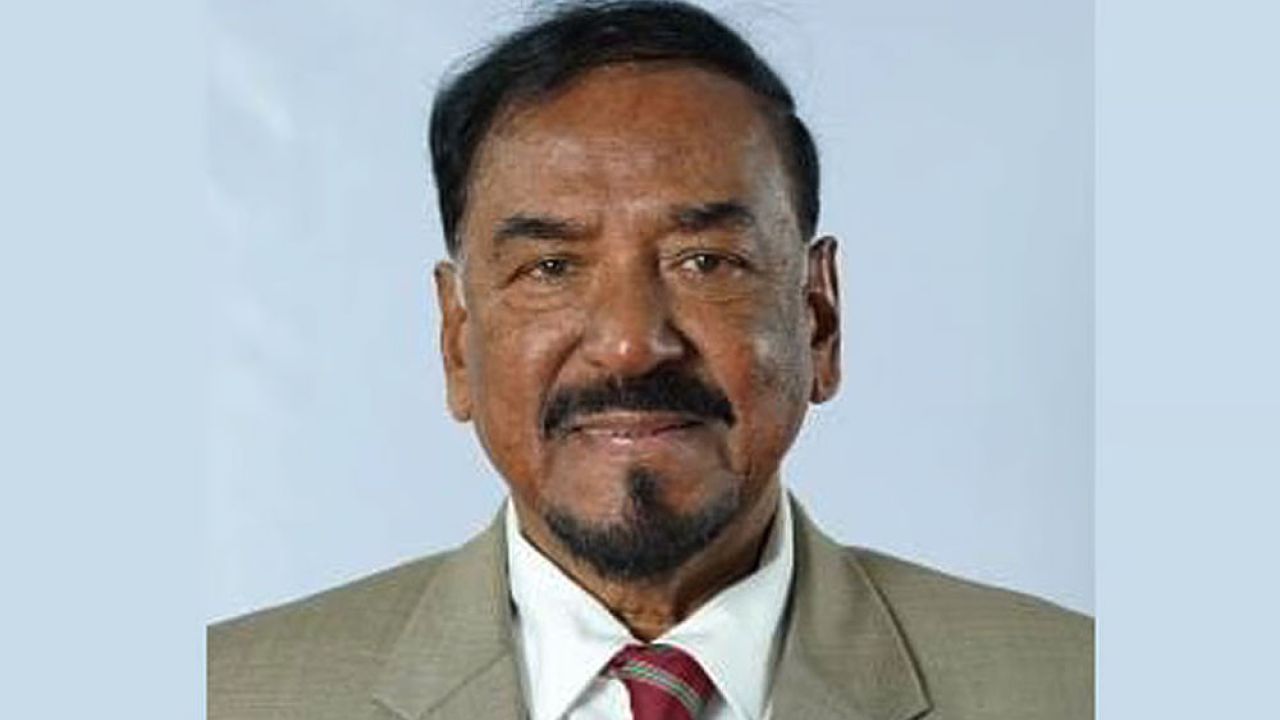 খামেনির জানাজা শেষে দেশে ফিরেছেন স্পিকার 
