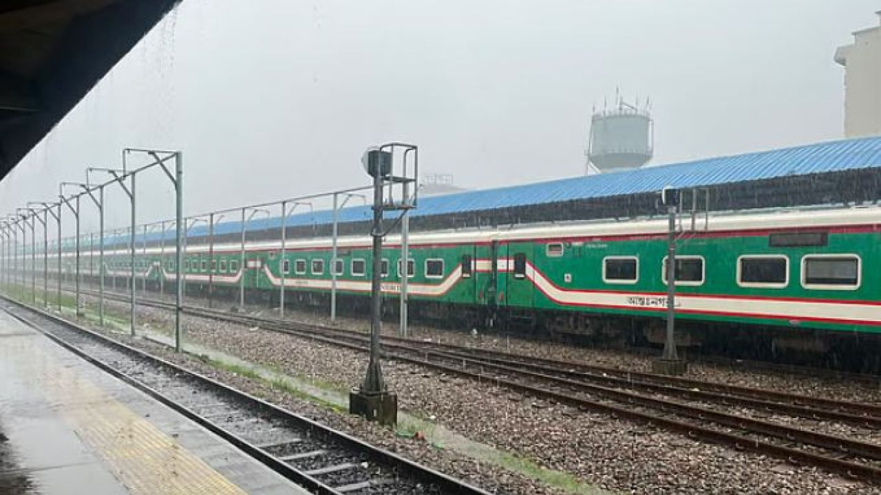 এবার কক্সবাজার-প্রবাল এক্সপ্রেসের যাত্রা বাতিল