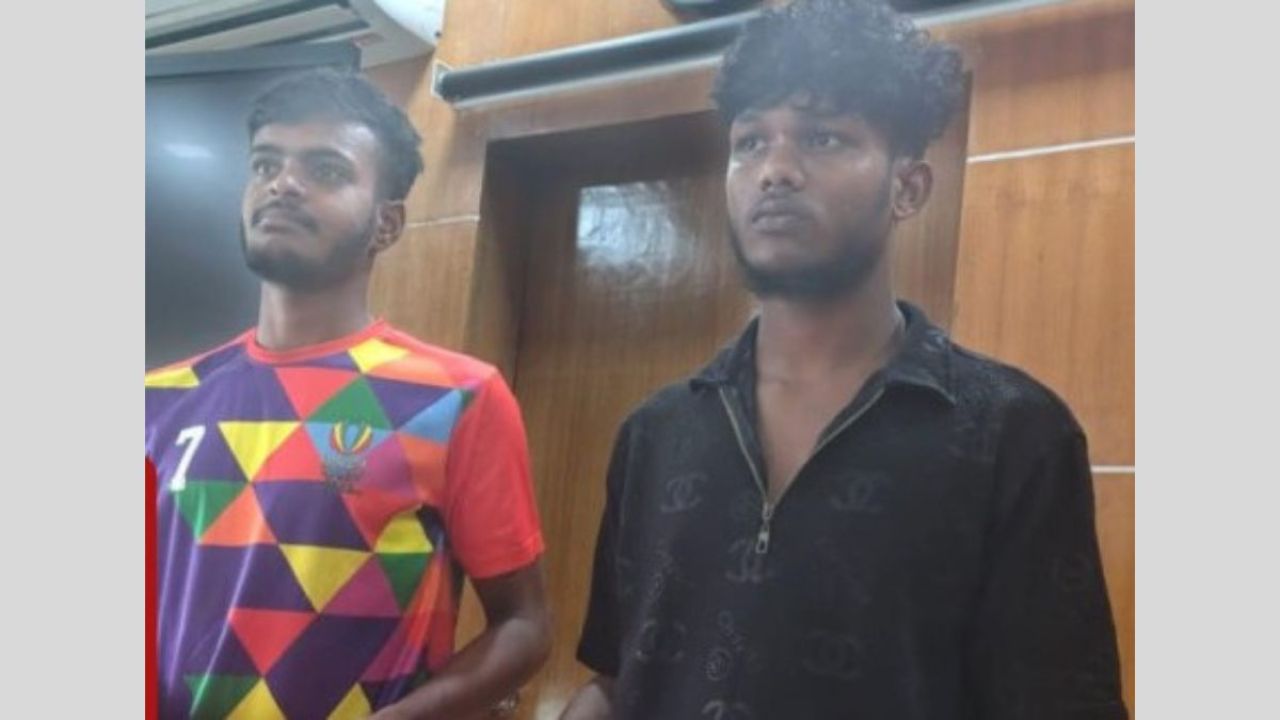 শিং মাছে লাল রং, ব্যবসায়ীদের জেল