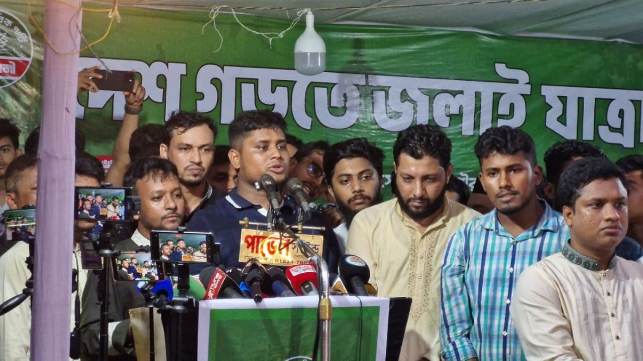 ‘চাঁদাবাজ ও দুর্নীতিবাজদের শুধু হাতবদল হয়েছে, পরিবর্তন আসেনি’