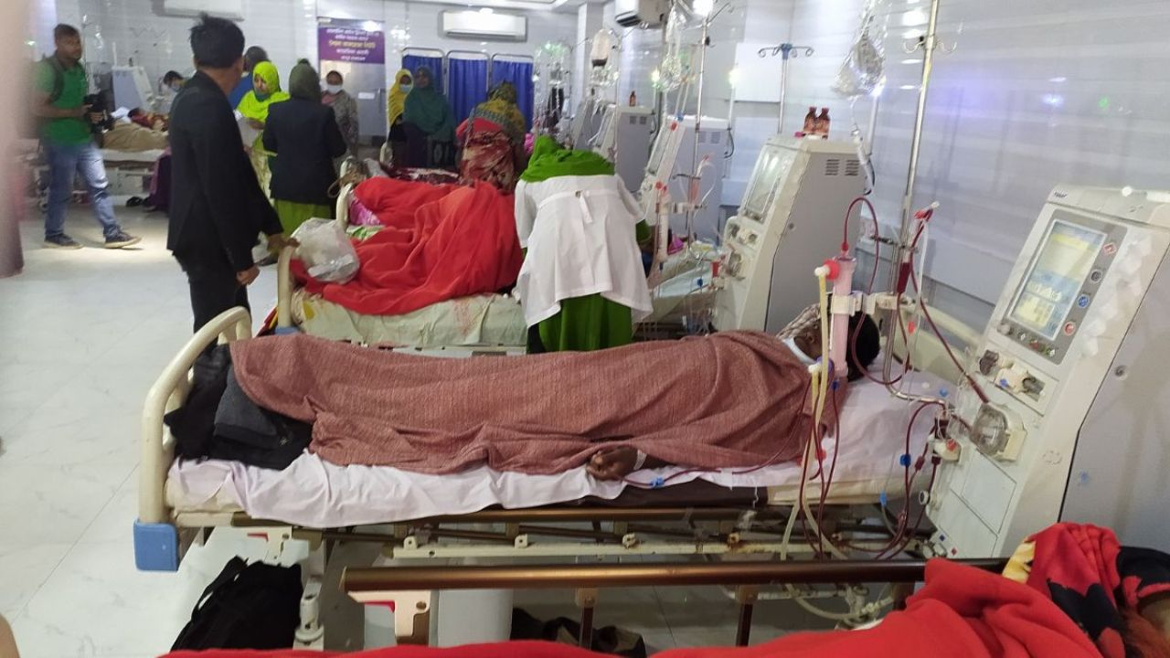 মেয়াদোত্তীর্ণ মেশিনে ধুঁকছে রংপুরের ডায়ালাইসিস সেবা