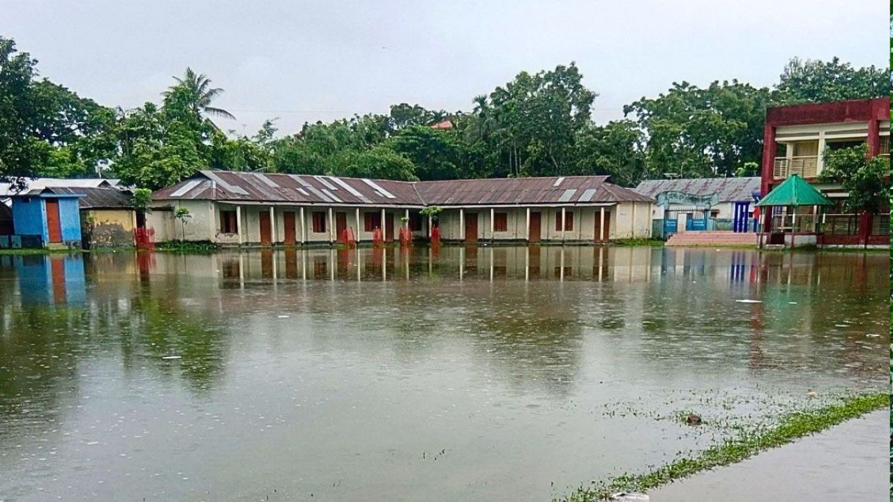 সুন্দরগঞ্জে পানিবন্দি হাজারো পরিবার