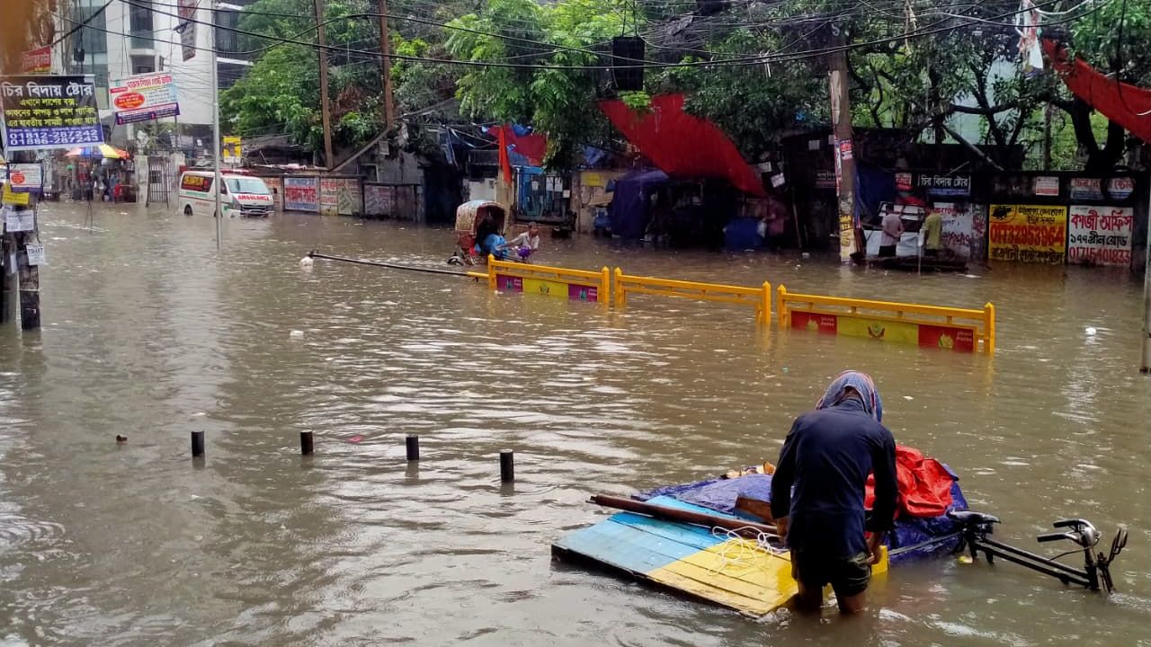 ঢাকাসহ ৬ বিভাগে অতিভারি বৃষ্টির শঙ্কা