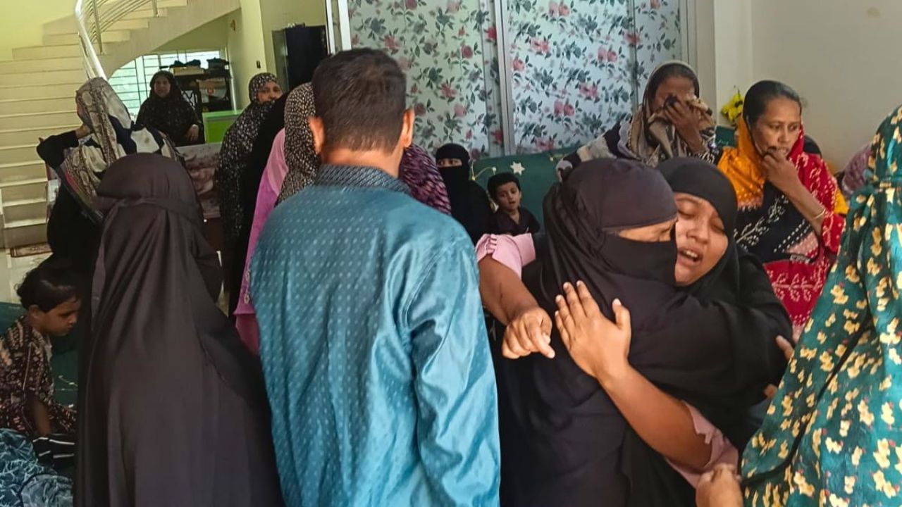 শাহরাস্তিতে ঘরে ঢুকে গৃহবধূকে হত্যা, স্বর্ণালংকার লুট