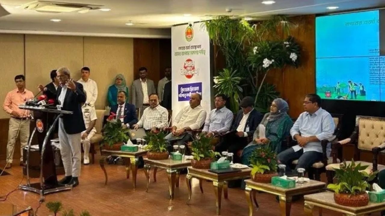 রাতারাতি বদলে ফেলা সম্ভব নয় ঢাকাকে: মির্জা ফখরুল