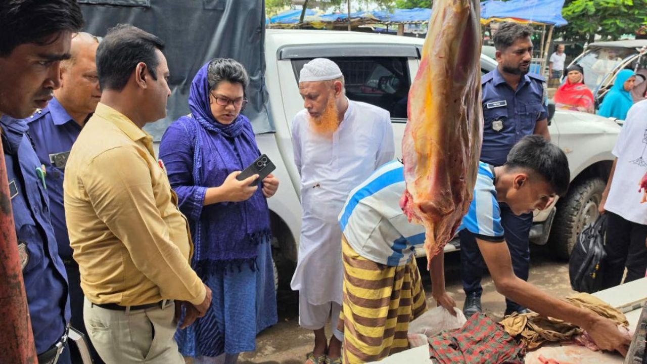 পচা গরুর মাংস বিক্রির দায়ে জরিমানা ৫০ হাজার
