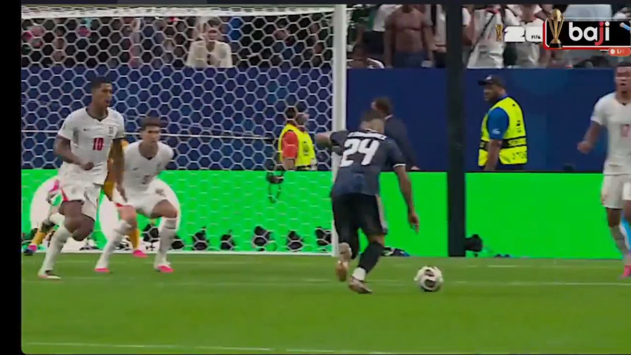 আবারও নাটকীয় কামব্যাকে ফাইনালে আর্জেন্টিনা