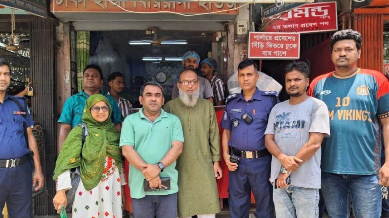 বিরিয়ানি হাউসে নিষিদ্ধ কেওড়া জল, বড় জরিমানা