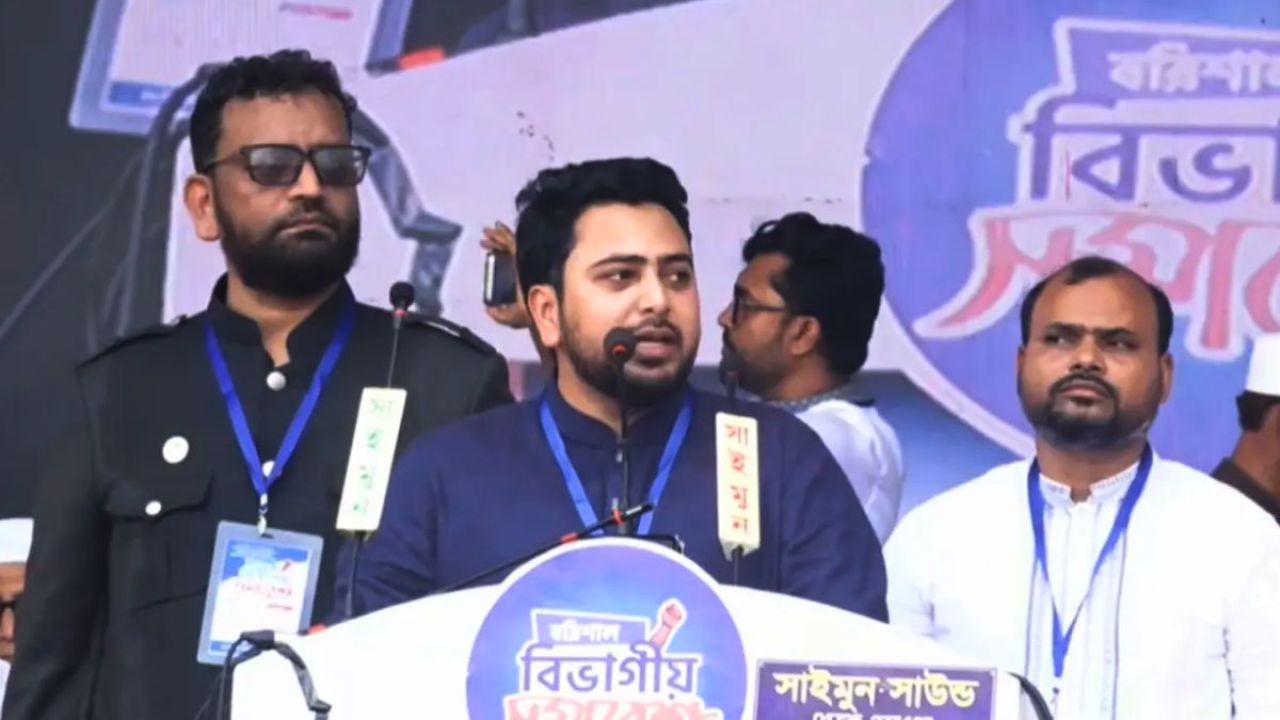 প্রধানমন্ত্রীর মুখে মধু, অন্তরে ছলনা : নাহিদ ইসলাম