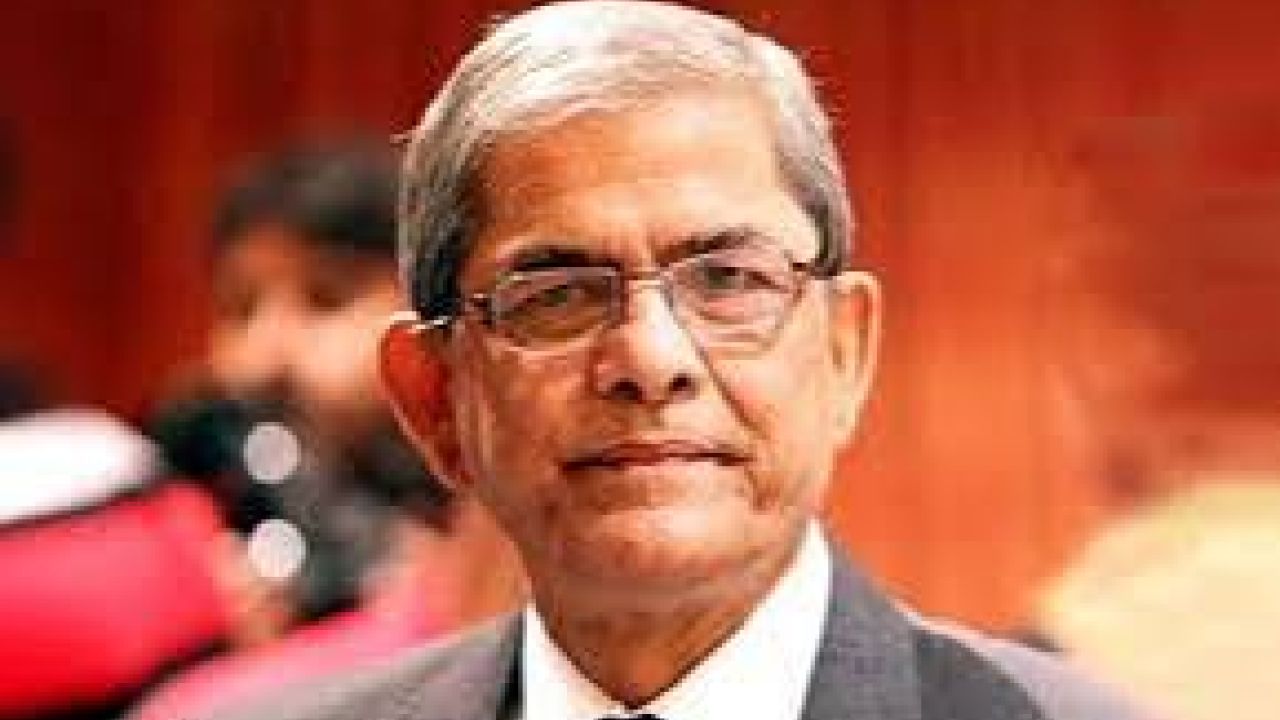 মশার লার্ভা নিধনই এখন প্রধান কাজ