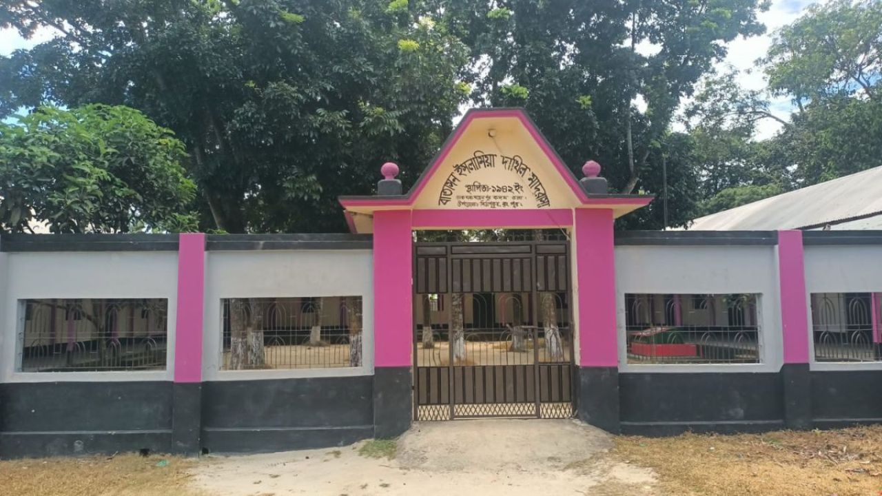 চাকরির নামে ১২ লাখ টাকা আত্মসাতের অভিযোগ