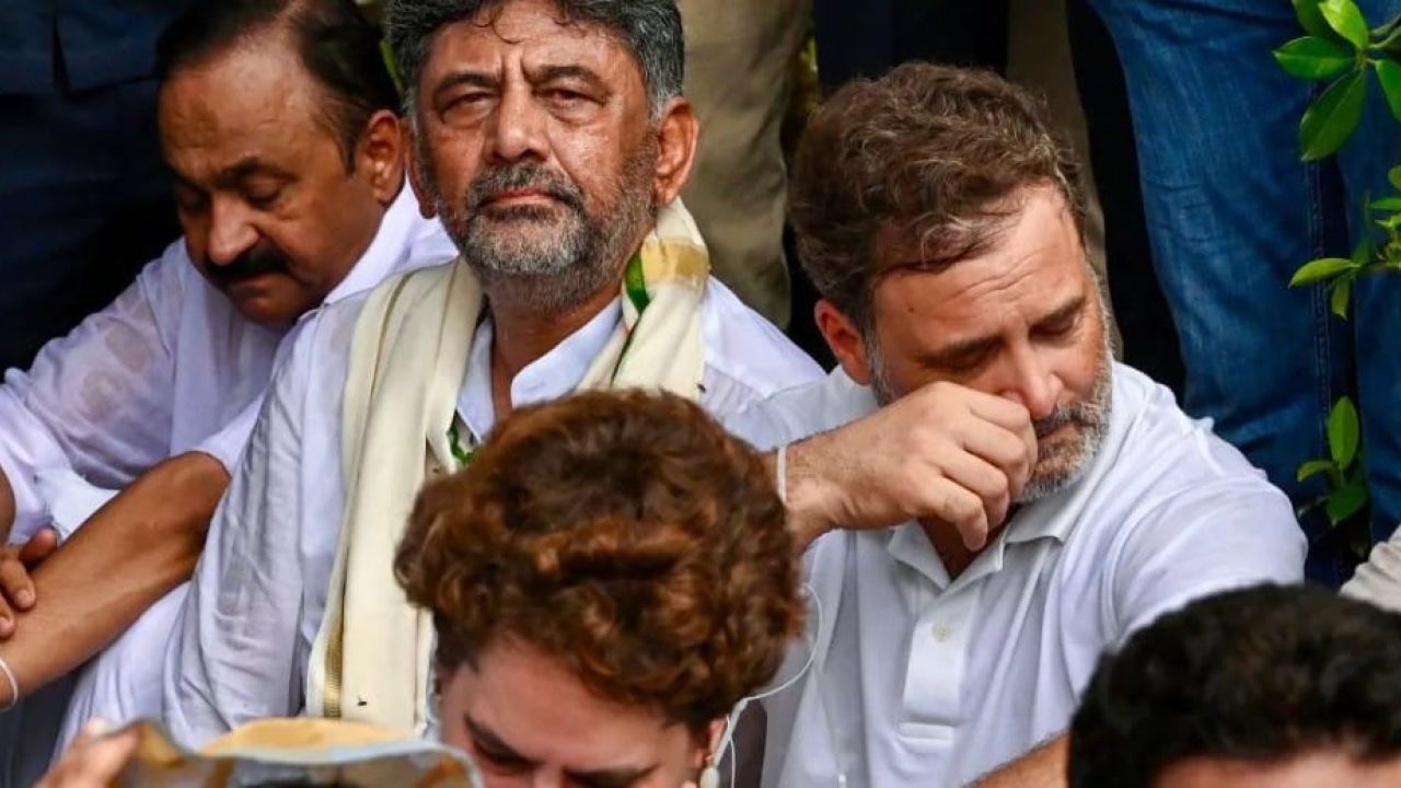 পড়ুয়াদের পাশে রাহুল, এবার সরাসরি রাস্তায়