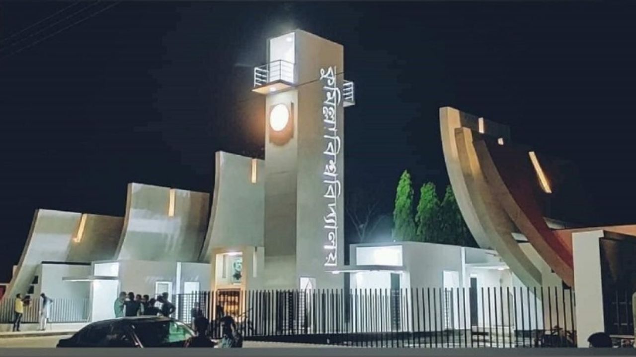 কুবির ২৮৬ শিক্ষকের ৯১ জনই ছুটিতে