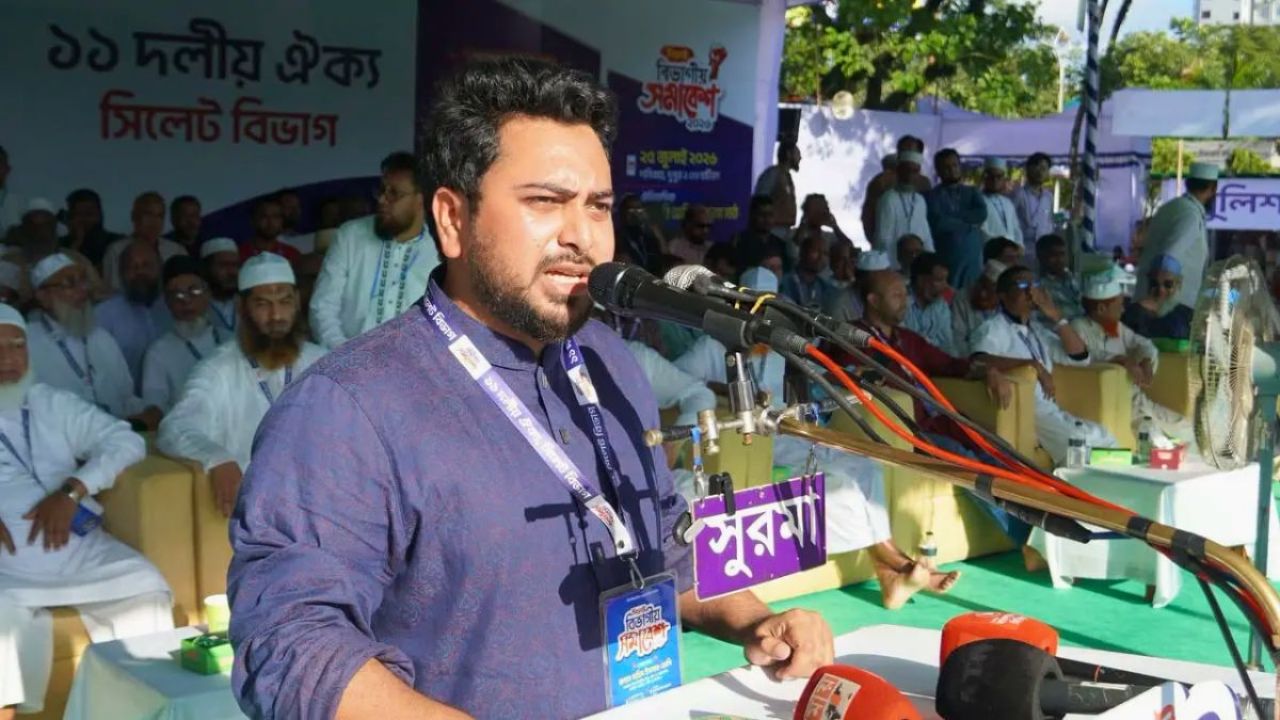 গণরায় বাস্তবায়ন না করলে সরকার মেয়াদ পূর্ণ করতে পারবে না : নাহিদ ইসলাম