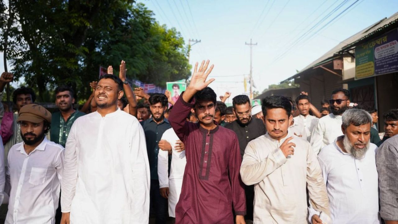 ধোবাউড়ায় এনসিপির ‘জুলাই পদযাত্রা’, অংশ নিলেন সারজিস ও নাসির