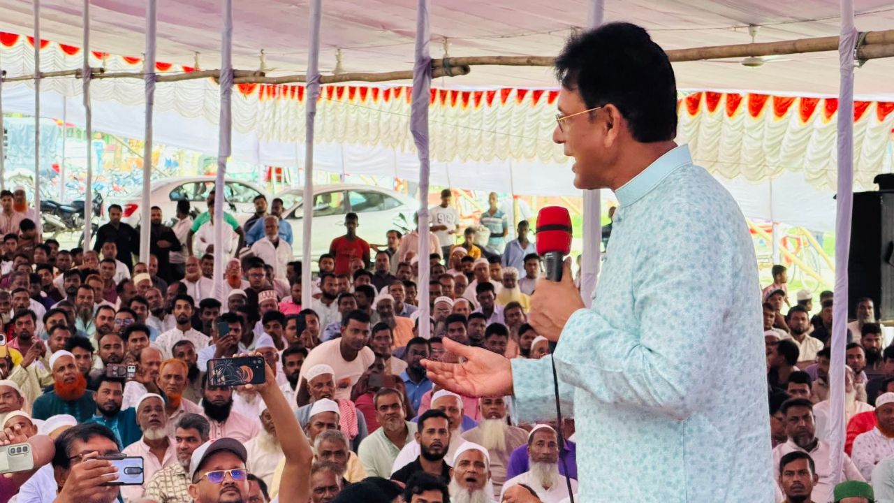 কচুয়ায় বিএনপির তৃণমূল নেতাকর্মীদের সঙ্গে শিক্ষামন্ত্রীর মতবিনিময় 