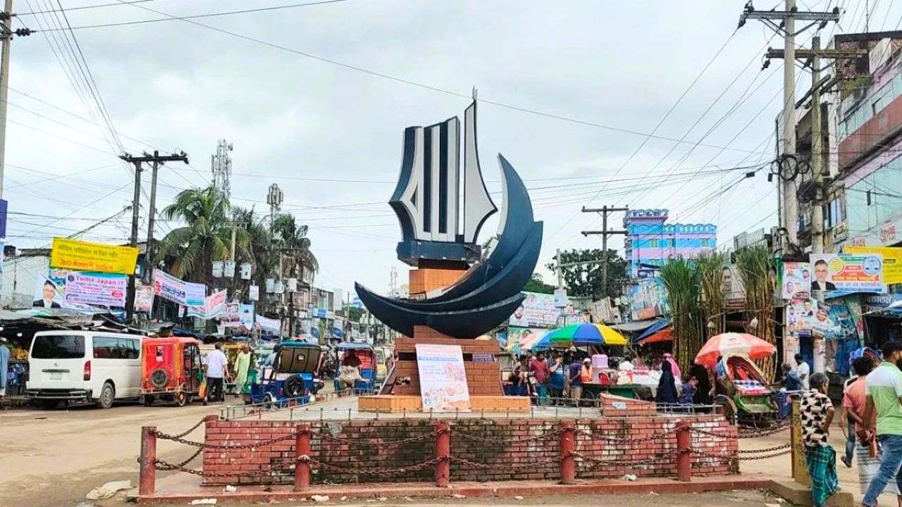 ফেনীতে বালু ব্যবসা নিয়ে বিএনপির দুই পক্ষে সংঘর্ষ, গুলিবিদ্ধসহ আহত ৫