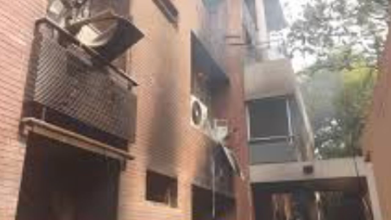 ধানমন্ডিতে সাবেক প্রধানমন্ত্রীর পরিত্যক্ত বাড়ি সুধাসদনে ঝুলন্ত মরদেহ