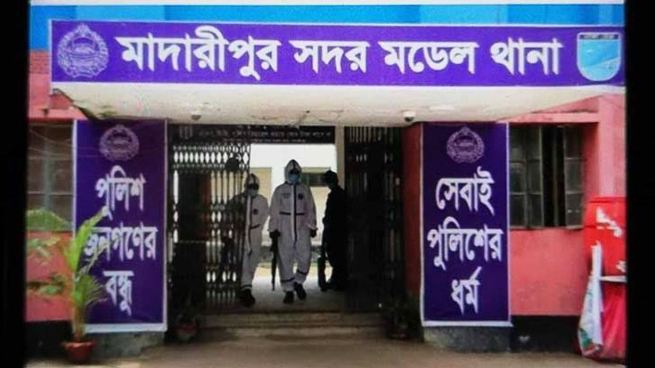স্ত্রীর পরকীয়ার জেরে অভিমানে কীটনাশক পান, যুবকের মৃত্যু