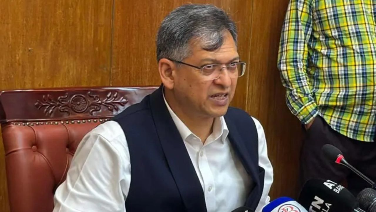 ​সাবেক রাষ্ট্রপতি আইন অনুযায়ী সব সুযোগ-সুবিধা পাবেন: স্বরাষ্ট্রমন্ত্রী
