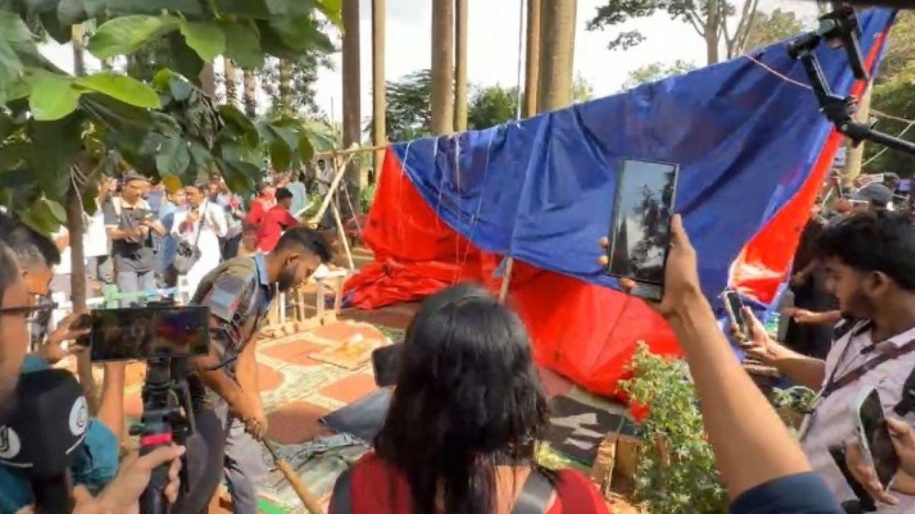 অবশেষে উচ্ছেদ রাজিব শাহের ‘আখড়া’