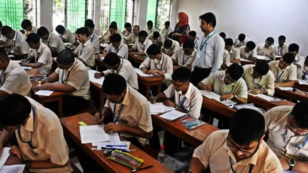 দীর্ঘ বিরতির পর আজ শুরু হচ্ছে চট্টগ্রাম বোর্ডের এইচএসসি পরীক্ষা