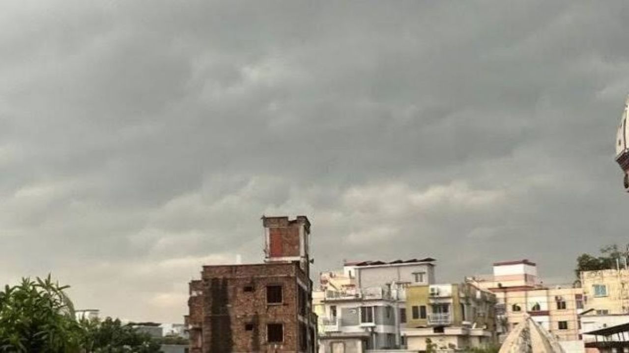 বৃষ্টির পূর্বাভাস : কমছে অসহ্য ভ্যাপসা গরম