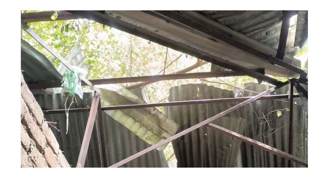 পরিত্যক্ত ঘরে বোমার বিস্ফোরণ, এলাকায় আতঙ্ক!