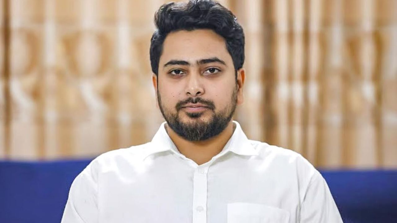 সার্কিট হাউসের ভেতরে নিয়ে গিয়ে হামলা চালিয়েছে সন্ত্রাসীরা : নাহিদ ইসলাম