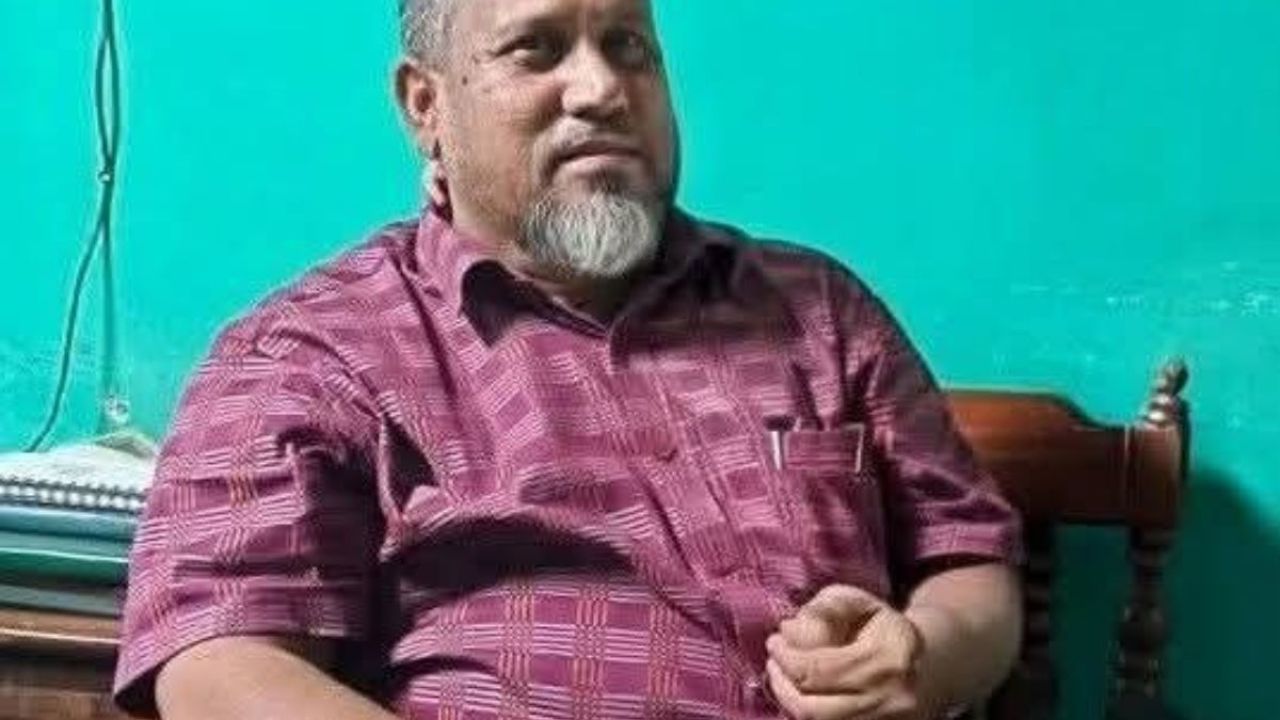 বাবার লাশ বাড়িতে, পরীক্ষা কেন্দ্রে মাসুমা