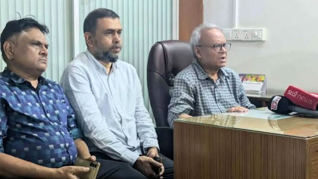 রাজনীতিতে সভ্য ভাষা ও শিষ্টাচার বজায় রাখার আহ্বান রিজভীর