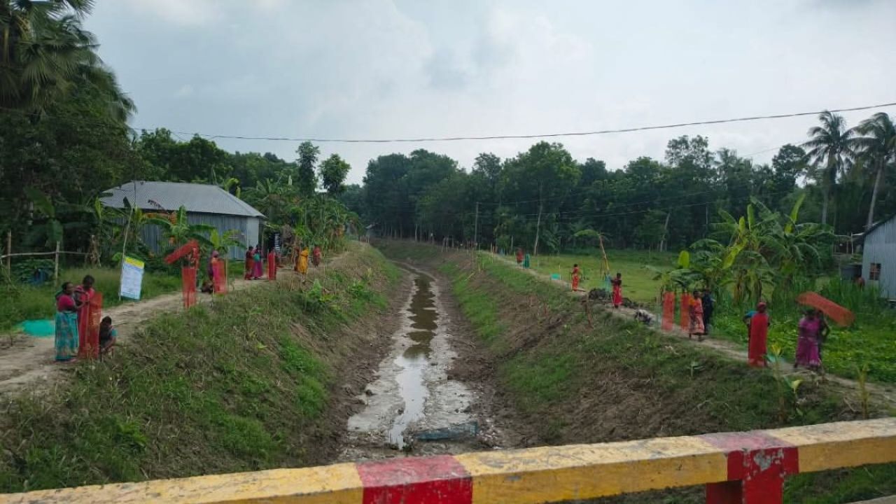 খাল খননে বাঁচল ১৭ লাখ টাকা