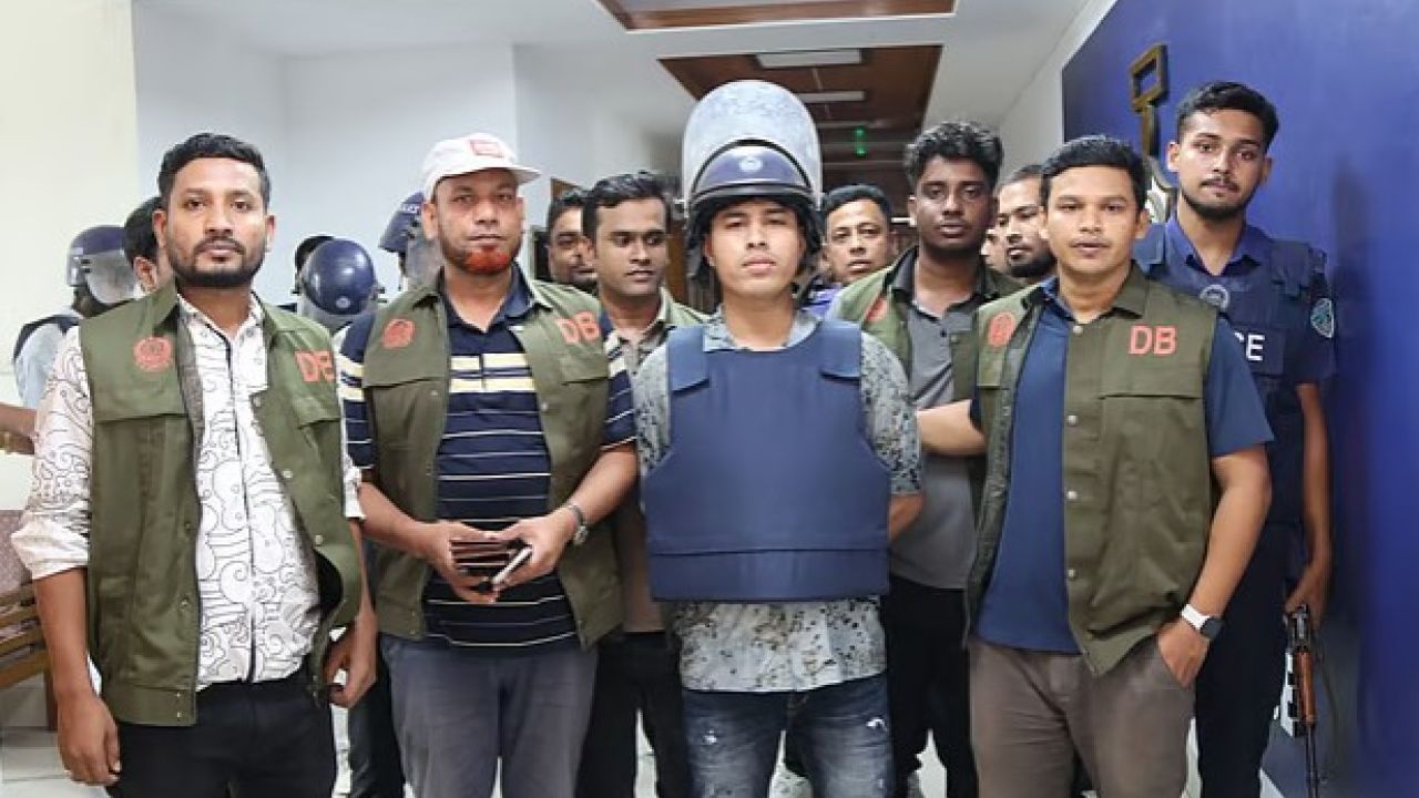 ডেভিড ইমনের নামে ভারতীয় আধার কার্ড, বিশেষ অ্যাপ