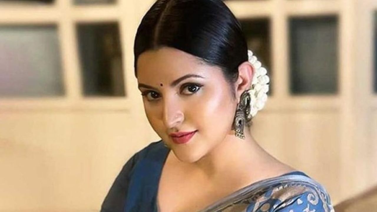 মানুষ আমাকে সিঙ্গেল দেখতে চায়: পরীমনি