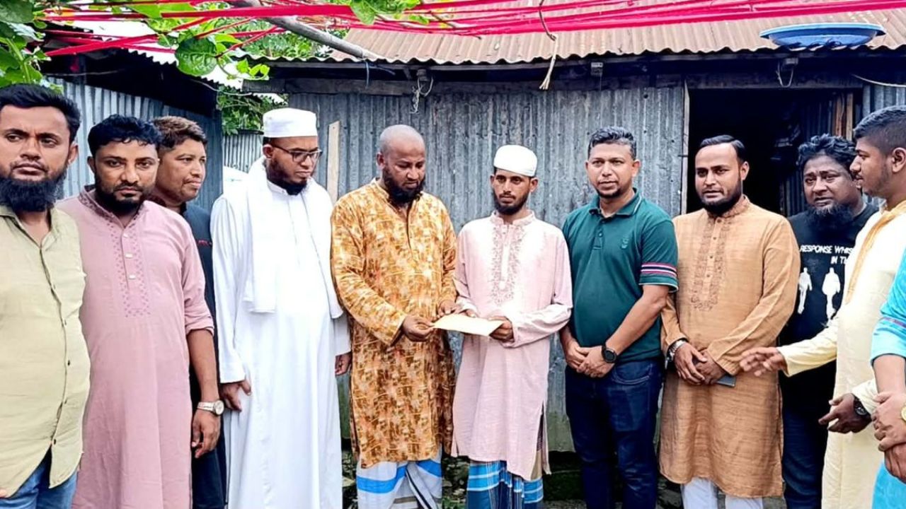 অর্থাভাবে বন্ধ ছিল চিকিৎসা, এল সাহায্য