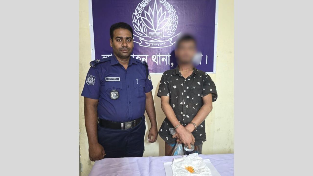 লালমোহনে ইয়াবাসহ যুবক গ্রেপ্তার