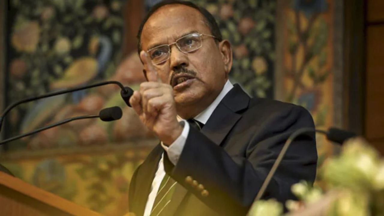 তরুণদের কড়া বার্তা দিলেন অজিত ডোভাল
