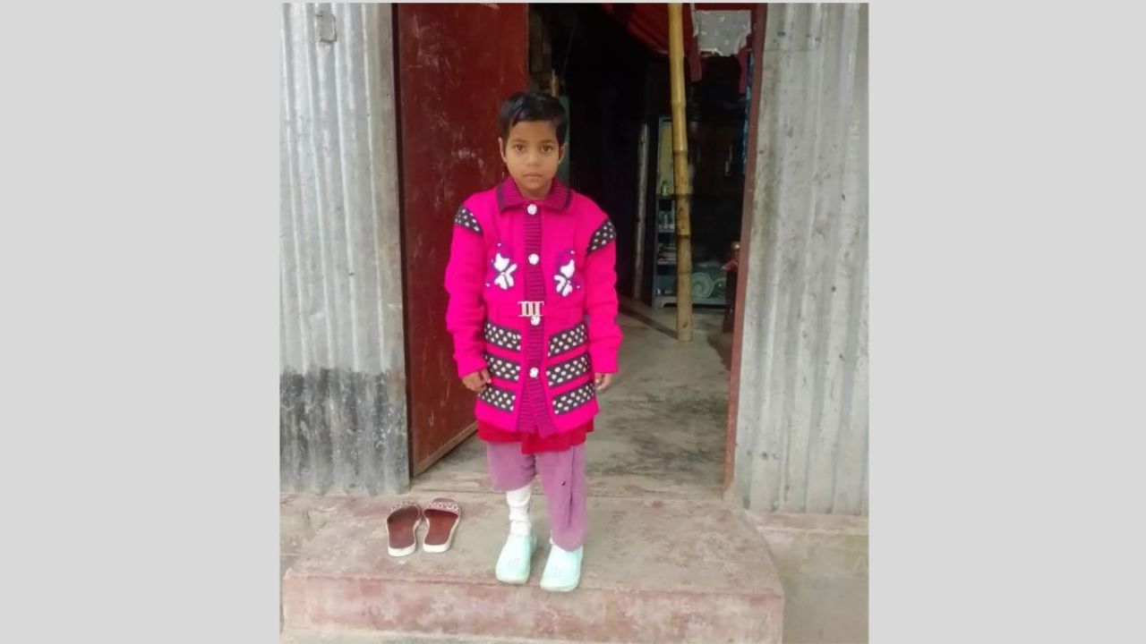 রেললাইনের পাশে মিলল শিশুর মরদেহ