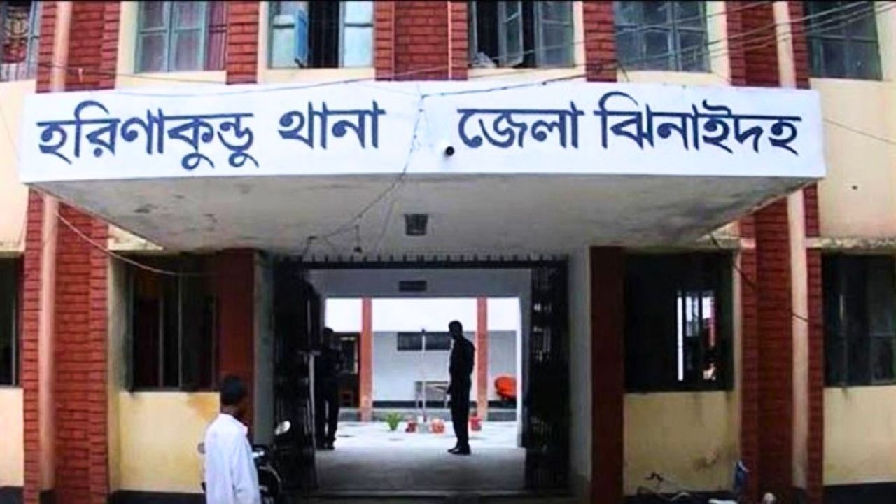 পাখিভ্যানের চাপায় শিশুর মৃত্যু