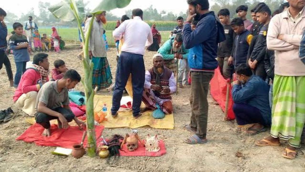 সাপের ছোবলে সাপুড়ের মৃত্যু