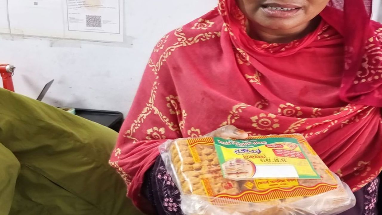 পুরস্কারের টোপ ও এক মুহূর্তের নিঃস্বতা