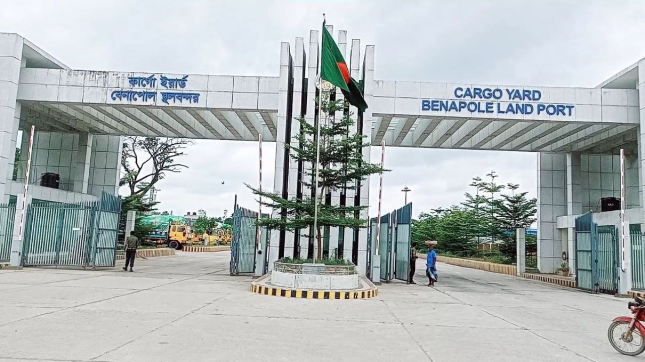 জুলাই গণ-অভ্যুত্থান দিবসে বেনাপোলে আমদানি-রপ্তানি বন্ধ