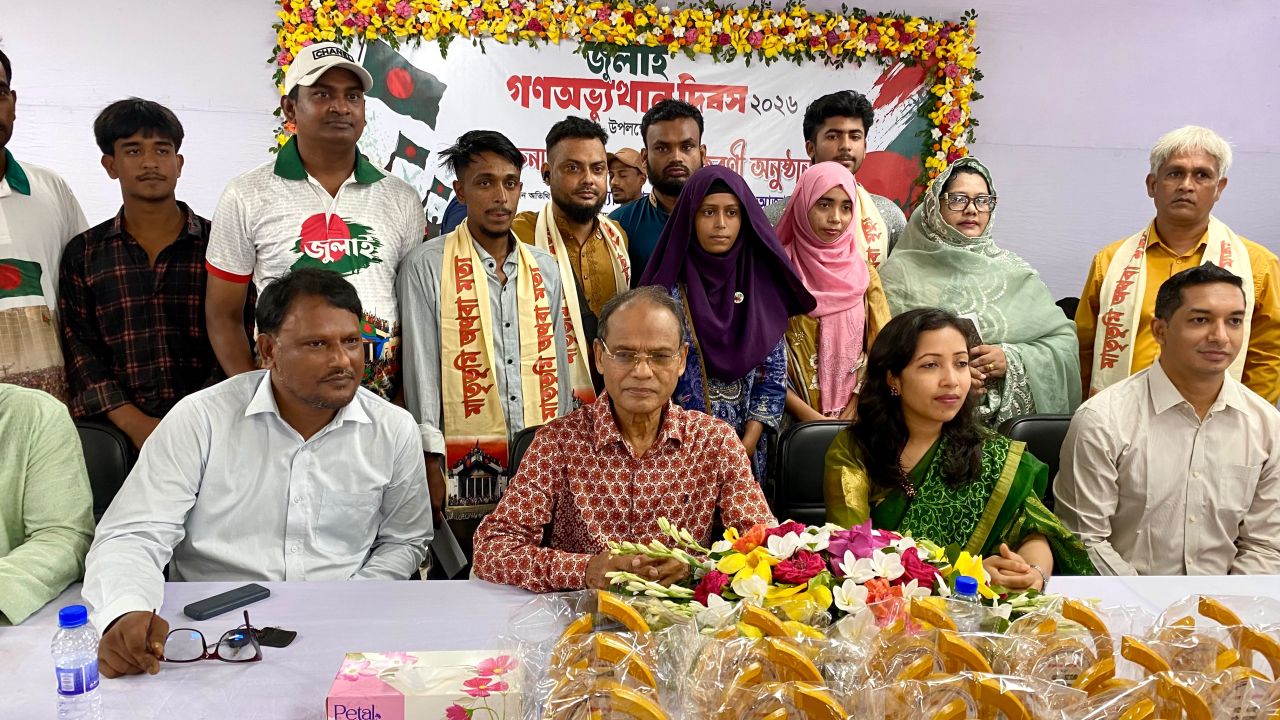 ড্রেজার ধরিয়ে দিলেই নগদ ৫০ হাজার: এমপি