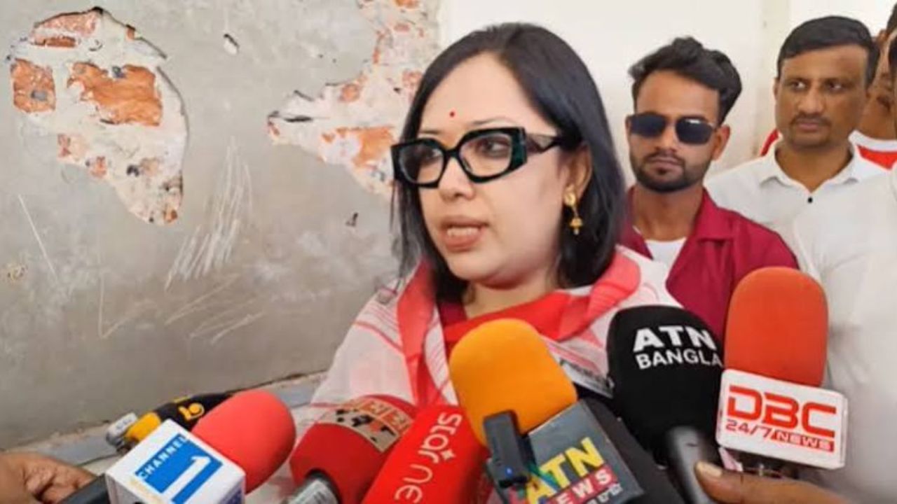 শেখ হাসিনার বক্তব্য প্রচার নিয়ে বাস্তবতার কথা শোনালেন রুমিন ফারহানা